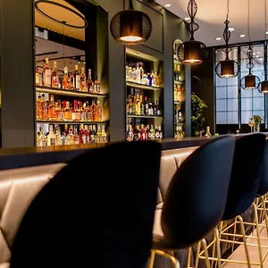 Hotel One Paris-porte Doree